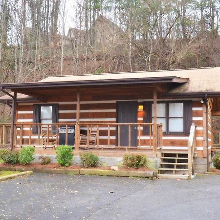 Tucked Away Cabin Pigeon Forge Exterior foto